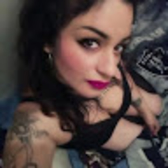 Meet your Posher, Lily - Picture 1 of 1